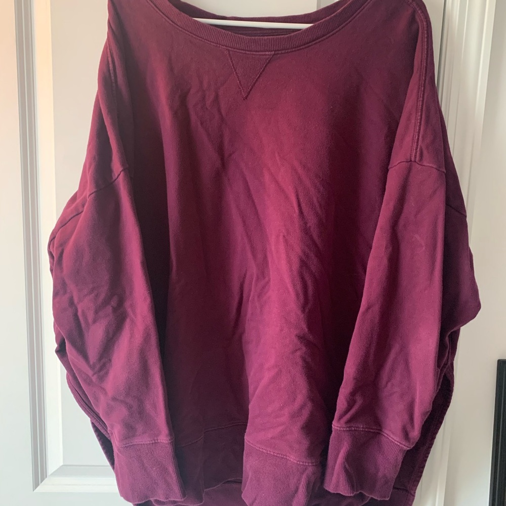 Long sleeve sweater/sweatshirt crew neck